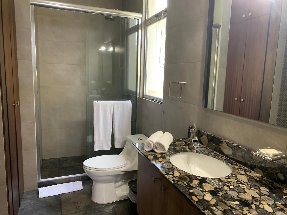 Casa Las Penas Siglo XXI B&B Guayaquil Bed & Breakfast